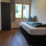 Swiss Mallum - Ground Floor Ferienhaus