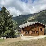 Ferienhaus Swiss Mallum - Ground Floor Grengiols