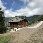 Swiss Mallum - Ground Floor Ferienhaus *