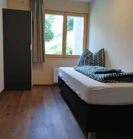 Swiss Mallum - Ground Floor Ferienhaus