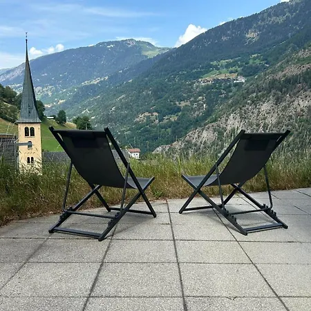 Swiss Mallum - Ground Floor Ferienhaus