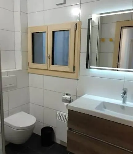 Swiss Mallum - Ground Floor 別荘 Grengiols