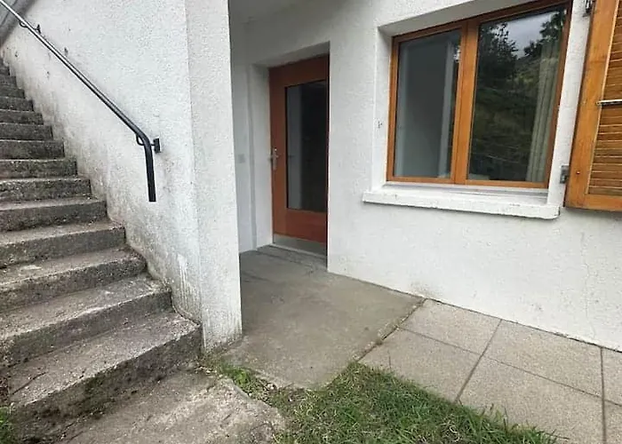 Swiss Mallum - Ground Floor Prázdninový dům *